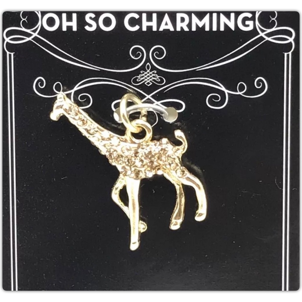 Giraffe charm